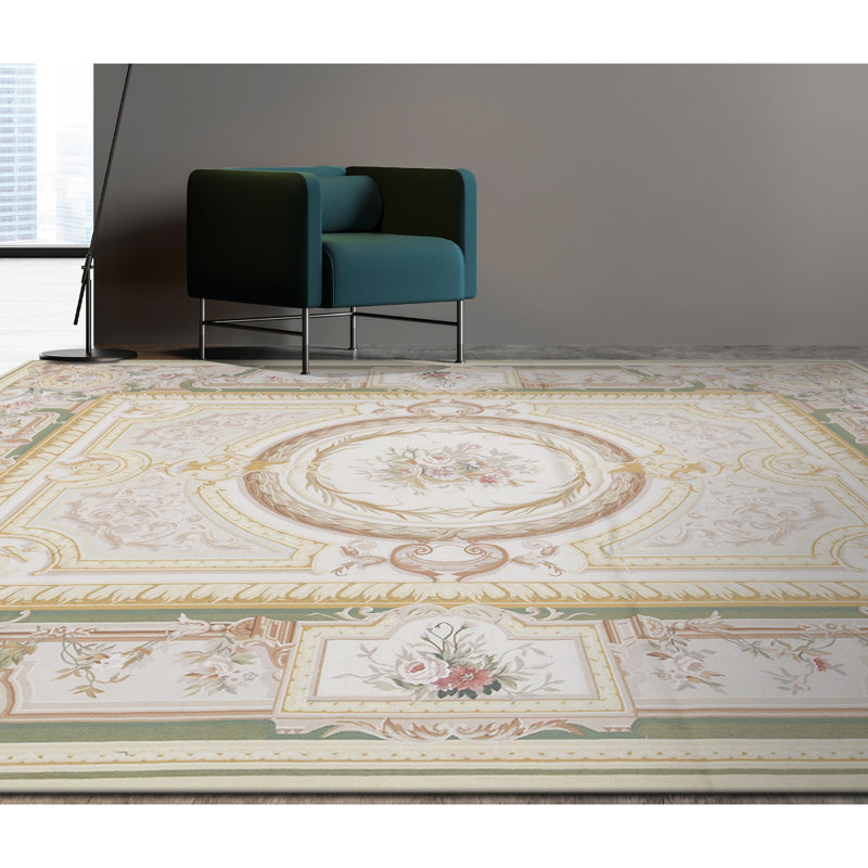 Aubusson Renaissance Wool Oriental Area Rug in Ivory/Light Green