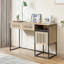 Bureau d'ordinateur cannelé avec 3 tiroirs et tablette, bureau moderne à structure métallique, poste de travail en chêne clair pour la chambre à coucher et le salon