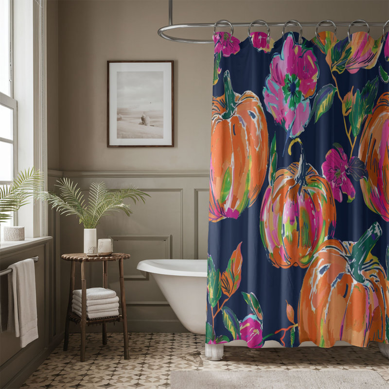 Skarlett, 74"H x 71"W