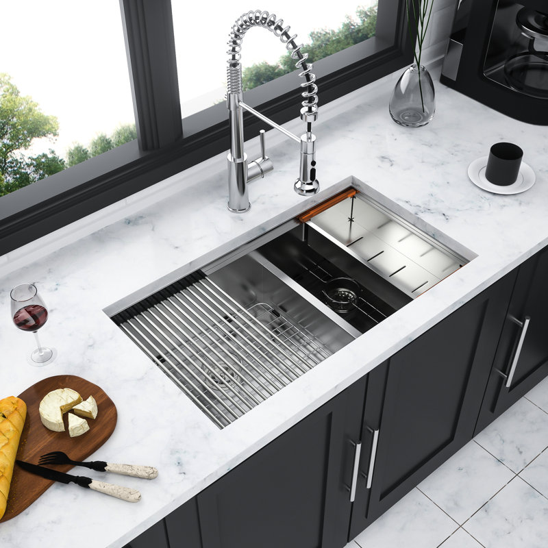 Évier de cuisine encastré 30 po x 19 po à double cuve 60/40 en acier inoxydable T304 de calibre 16 avec deux cuves profondes de 10 po, tablier avant en forme de X, guide d'eau en forme de X, coin arrondi R10, revêtement, patin en caoutchouc de 3 m