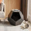 Table de bout pour chat-604875510