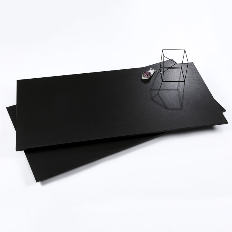 Carreau de porcelaine mat 24 po x 48 po Midnight Absolute