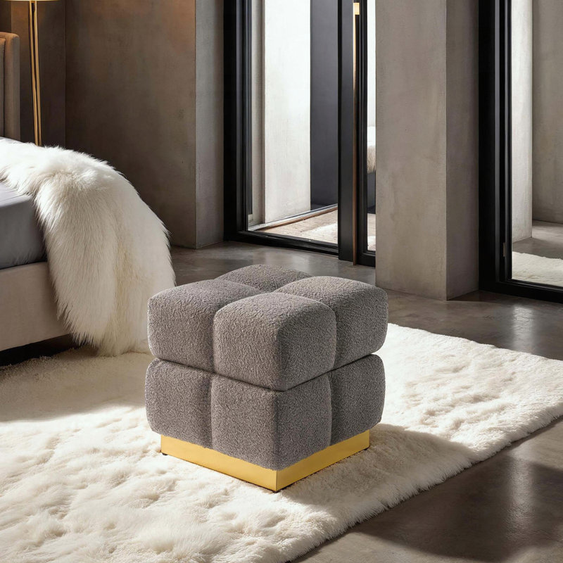 Tabouret de rangement carré - Tissu gris bouclé - Capitonnage biscuit - Socle doré