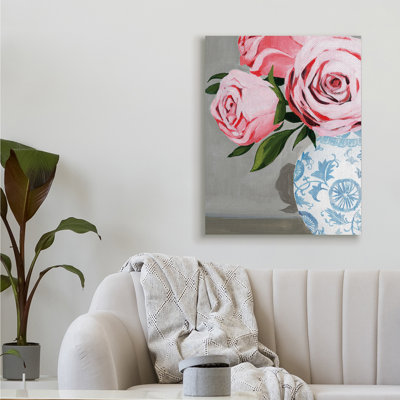 «Blossoming Pink Roses in Ornate Blue Vase» par Grace Popp - impression