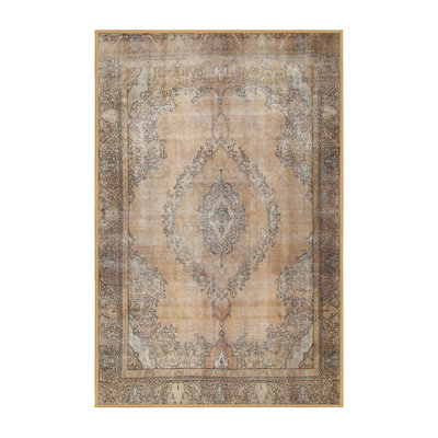 Kisag Wool Oriental Indoor Rug