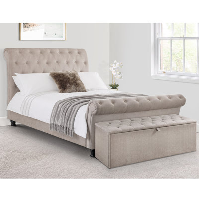 New Britain Blanket Chest