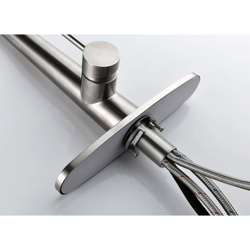 Robinet d'évier de cuisine à poignée simple en acier inoxydable avec bec rétractable, finition nickel brossé, bec haut rotatif à 360 °, trois modèles de débit d'eau pour différents besoins, réglage facile par levier, corrosion