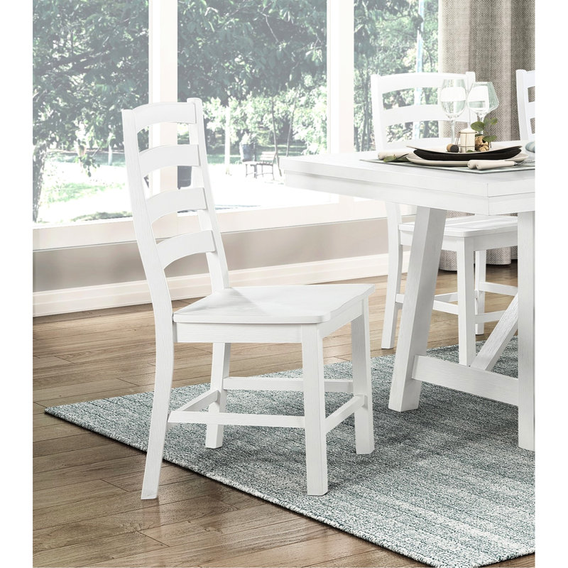 De 2 chaises d'appoint en bois blanc, capacité de poids de 250 lb