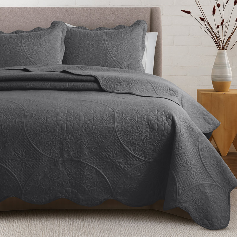 Floral Embossed Quilted Bedspread Set, Oversized and Lightweight Bedding Set with Pillow Shams, Charcoal