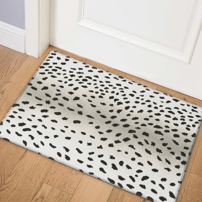 Abiy Chenille Washable Animal Print Indoor / Outdoor Rug, Rectangle 3' x 5'