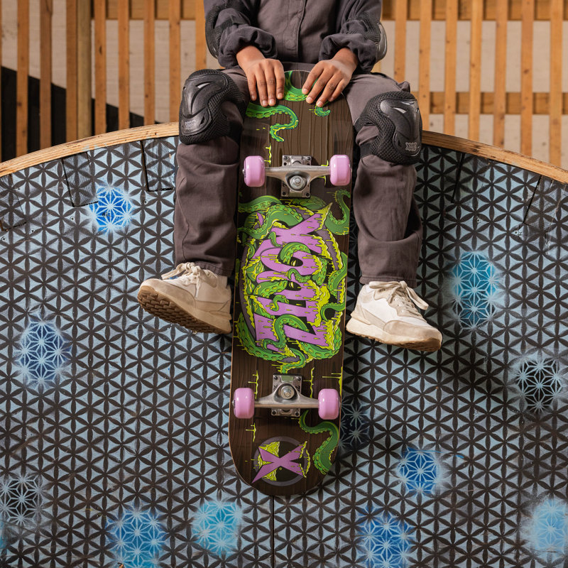 Entacle Skateboard