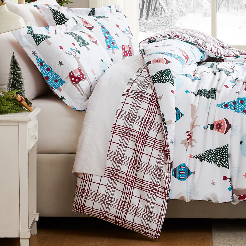 Southshore Fine Linens Winter Wonderland Reversible Comforter Set, 100 GSM Double-Brushed Microfiber Holiday Bedding, 1 Comforter and 2 Pillow Shams, Full / Queen