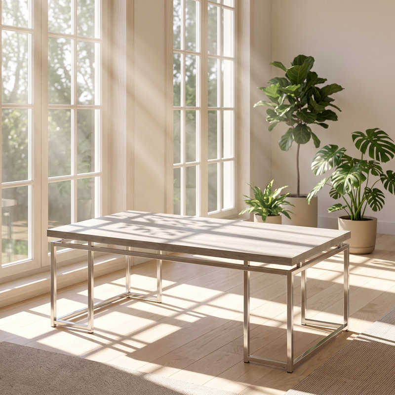 Table basse Chafik en chêne naturel, piètement chromé, 119 cm (L) x 61 cm (P) x 46 cm (H)