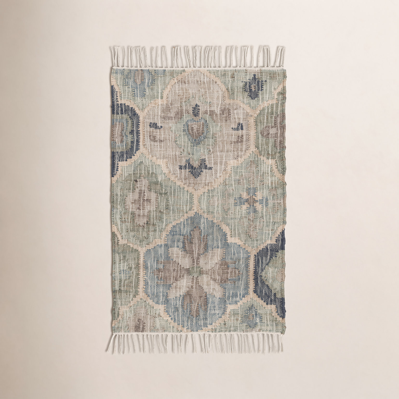 Pali Blue Hand-Woven Geometric Jute Rug, Rectangle 2' x 3'