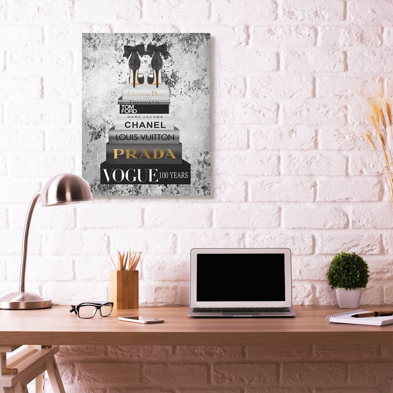 Art mural sur toile tendue à l'aquarelle noir et blanc par Amanda Greenwood, H 40 po x l 30 po, Toile tendue, Sans cadre
