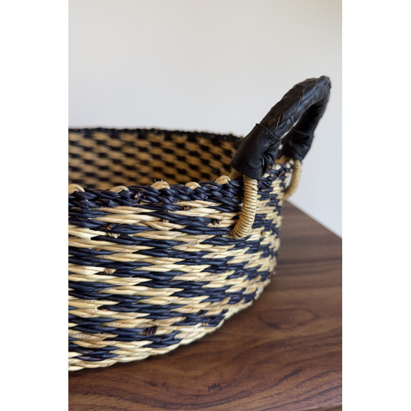 Tray Basket in w/ Checks