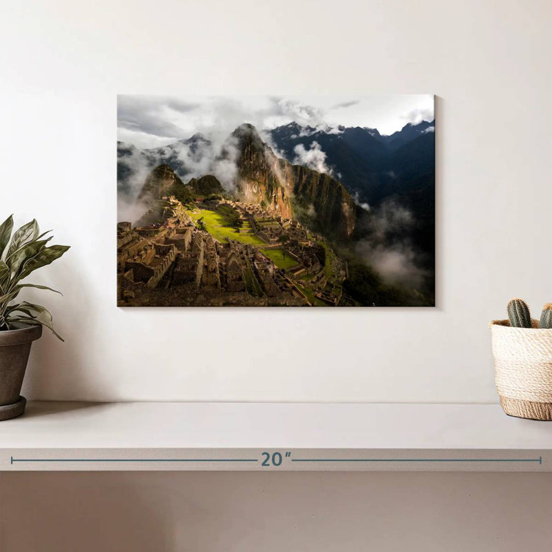 Lilie Machu Picchu Clouds