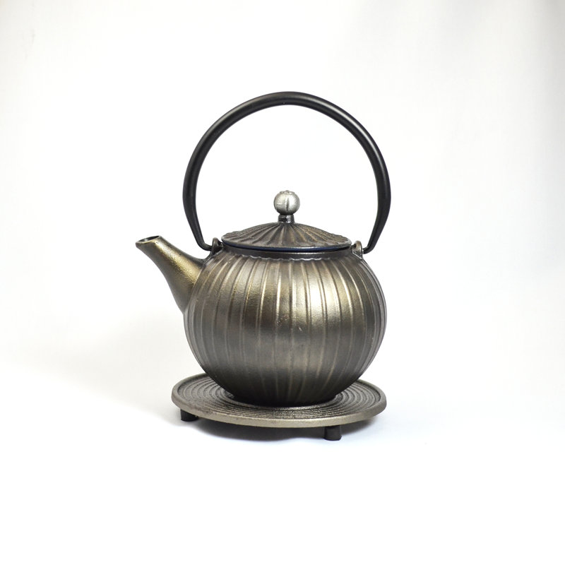 Bloomsbury Market Fatimata 0.8ml Solid Colour Teapot, Iron