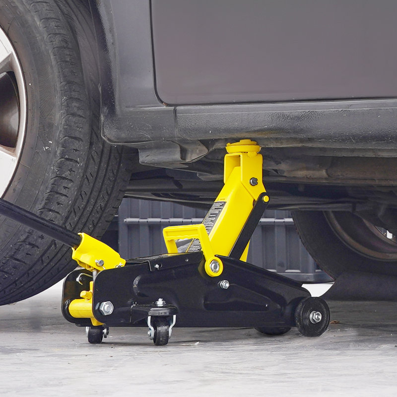 Low Profile Floor Jack 2 Ton Heavy Duty Single Piston Hydraulic Pump