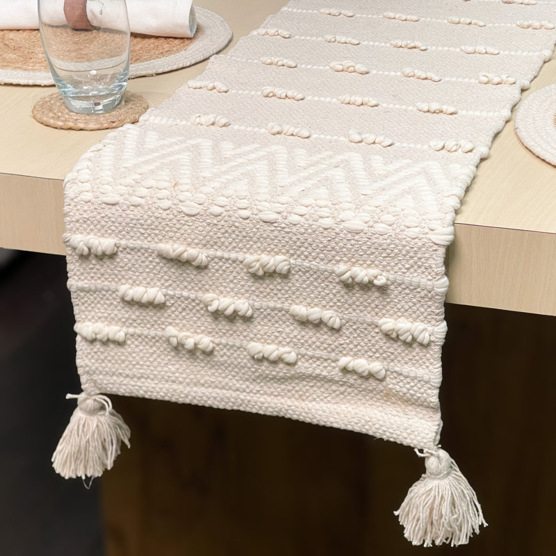 SEVILLE TABLE RUNNER
