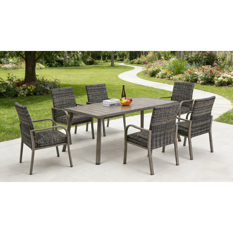 Table de salle à manger d'extérieur en fer - résistante aux intempéries et peu encombrante pour le patio