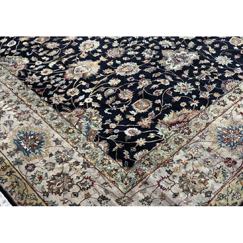 Sona Wool Oriental Area Rug in Black/Beige