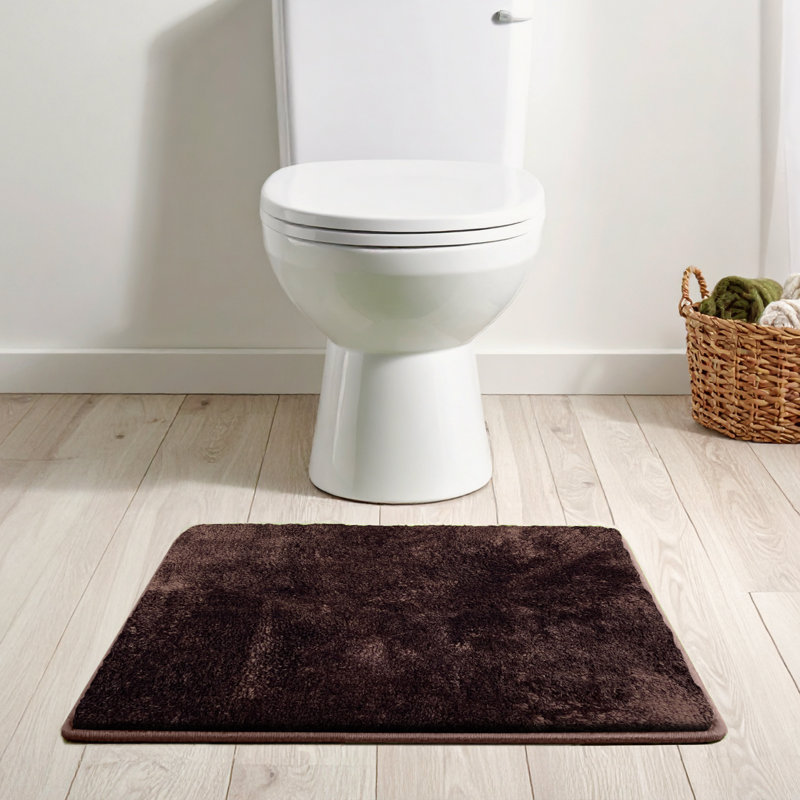 Hiltonia Polypropylene Non-Slip Bath Rug, Chocolate, 24" L x 17" W