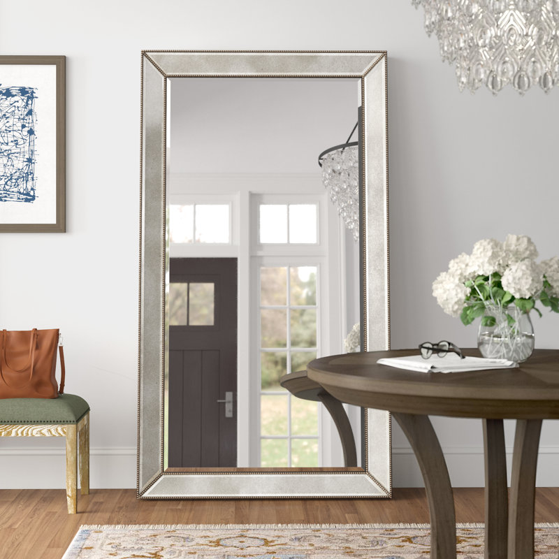 Miroir de plancher perlé 79 po Finth