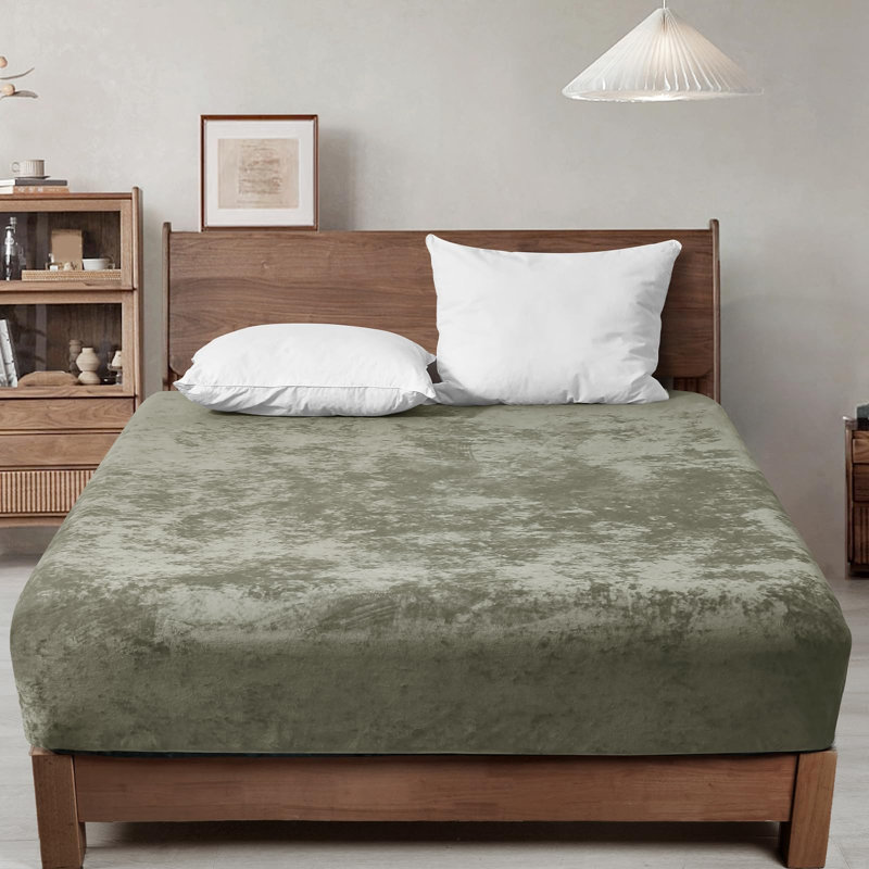 PHF Truly Velvet Fitted Sheet, Luxury Super Soft Cozy Fuzzy Fleece Bottom Sheet, Deep Pocket Up to 16",Strenghth Elastic Band, Suitable for Fall Winter Spring,No Pillowcases
