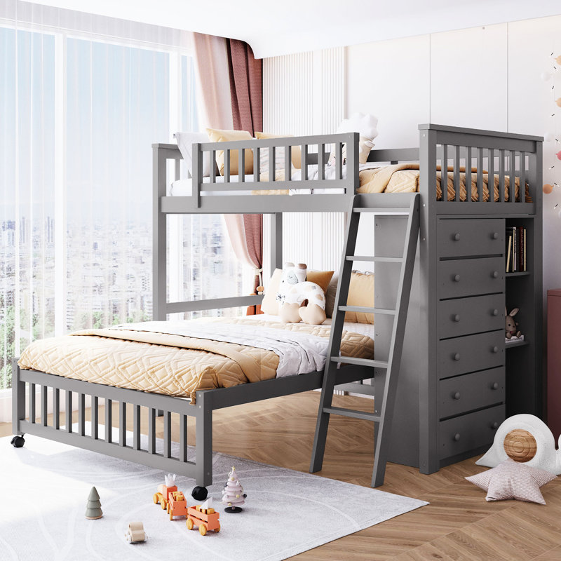 Lit superposé simple en bois au-dessus d'un lit double gris avec six armoires à tiroirs et des tablettes modulables, Gris