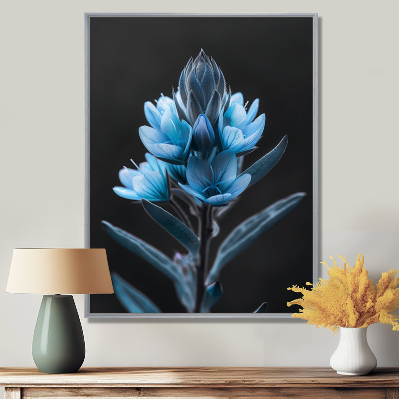 «Lupin Winters Peace» par Lupin - bleu, Toile argentée avec cadre flottant, H 44 po x l 34 po x P 1,5 po