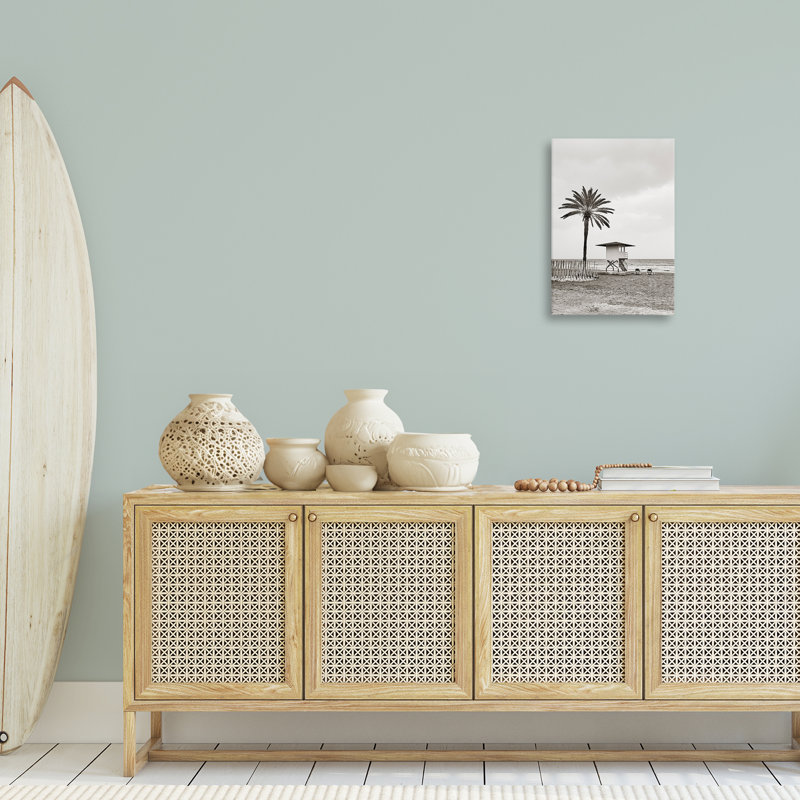 Art mural sur toile "Lifeguard Tower & Palm" par Nataly White, H 24 po x l 16 po