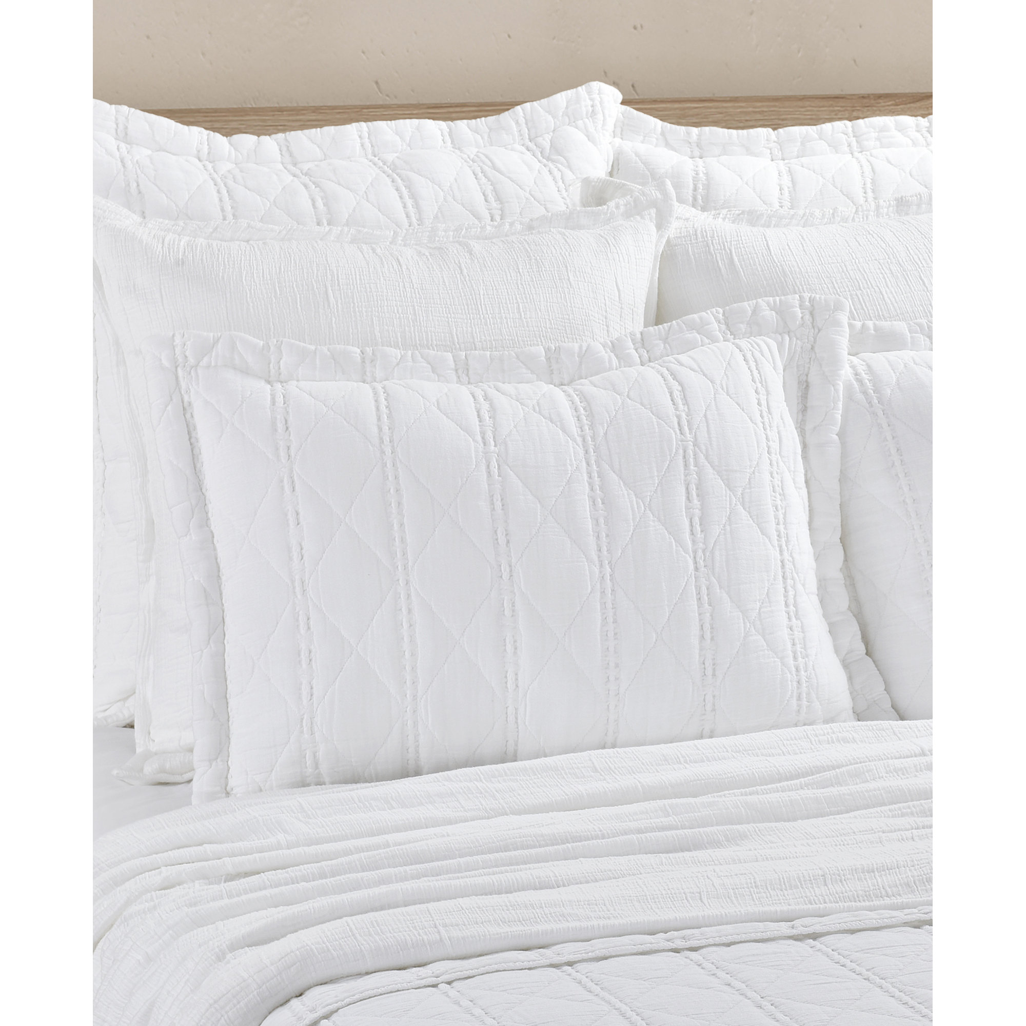 Pacifica Sham, White, King