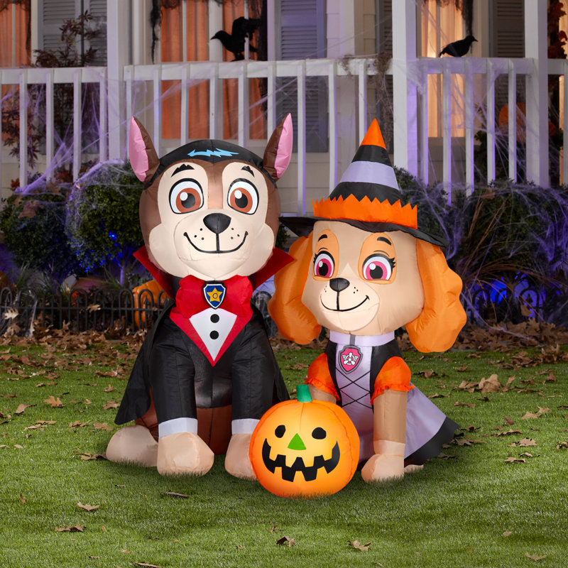 Lumière d'Halloween soufflée à l'air avec ELT-chasse aux vampires et sorcière Skye-Paramount