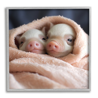 «Cuddling Sleepy Piglets» par Roozbeh Print