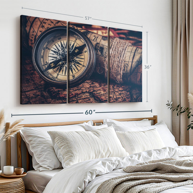 «Compass And Old Map» sur toile, H 36 po x l 57 po x P 1,25 po
