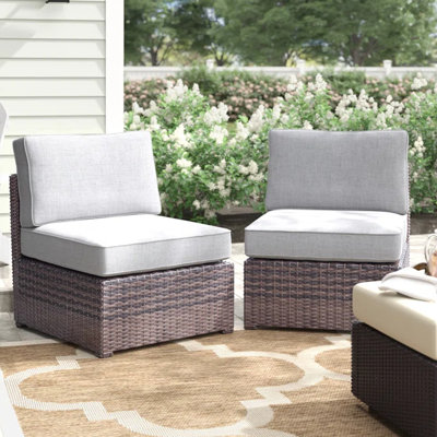 Chaise d'extérieur 2 - / Sièges. Structure en aluminium, coussins. Couleur brune, rouille et teinture. Ensemble de conversation avec base à coussins, brun, et preuve P 32,79 po x l 28,33 po