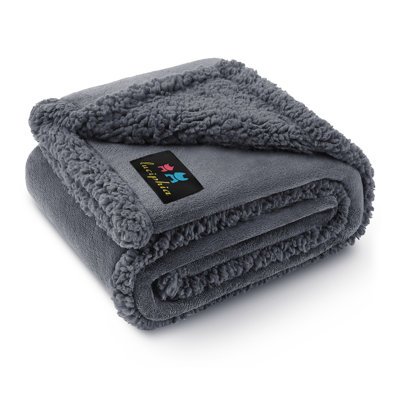 Waterproof Pet Blanket for Dogs and Cats, Soft Plush Furniture Protector for Couch, Sofa and Bed