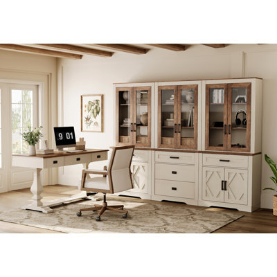 Ensemble de bureau moderne Modern Farmhouse: bureau rétro de 60 pouces avec prises de courant et bibliothèque à 3 colonnes de 73 po avec armoire et tiroirs, chêne clair
