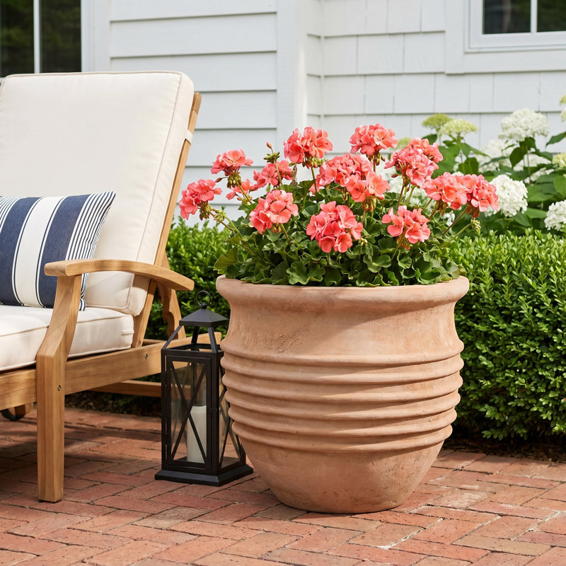 Vesta Pot, 14" H x 16" W x 16" D