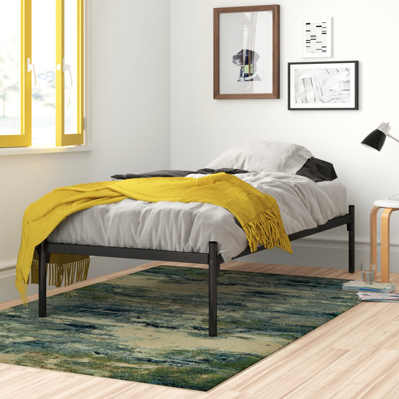 Claudia Metal Bed, Small Double (4')