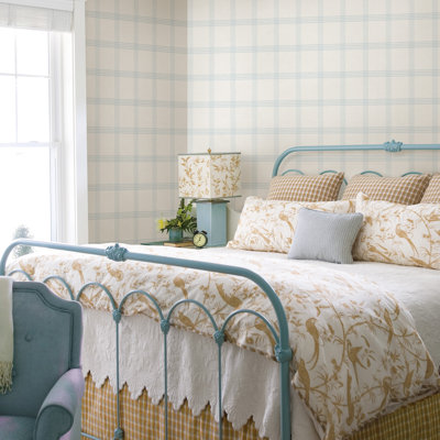Reavis Plaid Roll