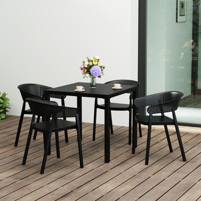 Ensemble repas carré pour 4 personnes