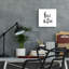 «Laundry Day 2» par Mercedes Lopez, art mural en verre acrylique Charro-102455940