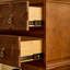 Buffet style rétro minimaliste français-1144501296