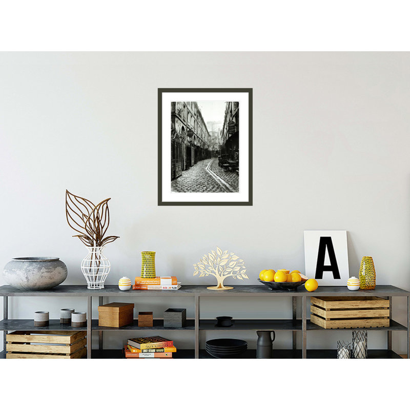 «Passage du Dragon Paris» par Charles Marville, impression giclée sur cadre, H 29,24 po x l 23,5 po