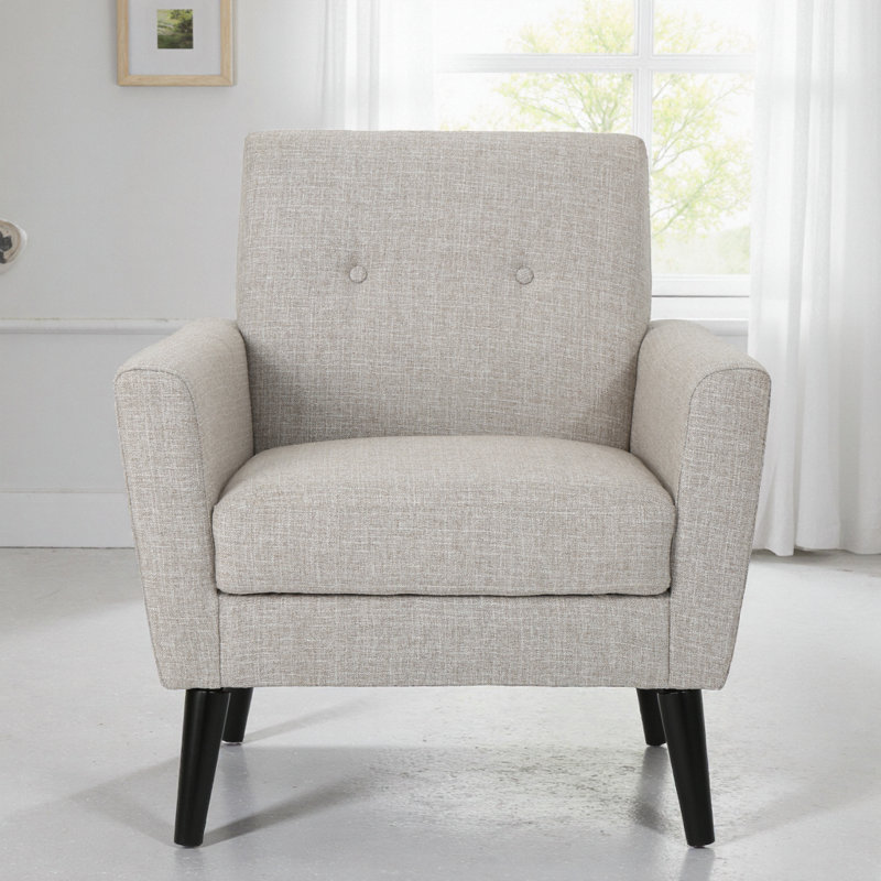 Fauteuil club en tissu beige: confort intemporel et élégance contemporaine
