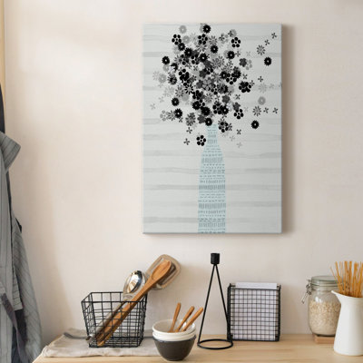 " Bouquet Of Black And White "