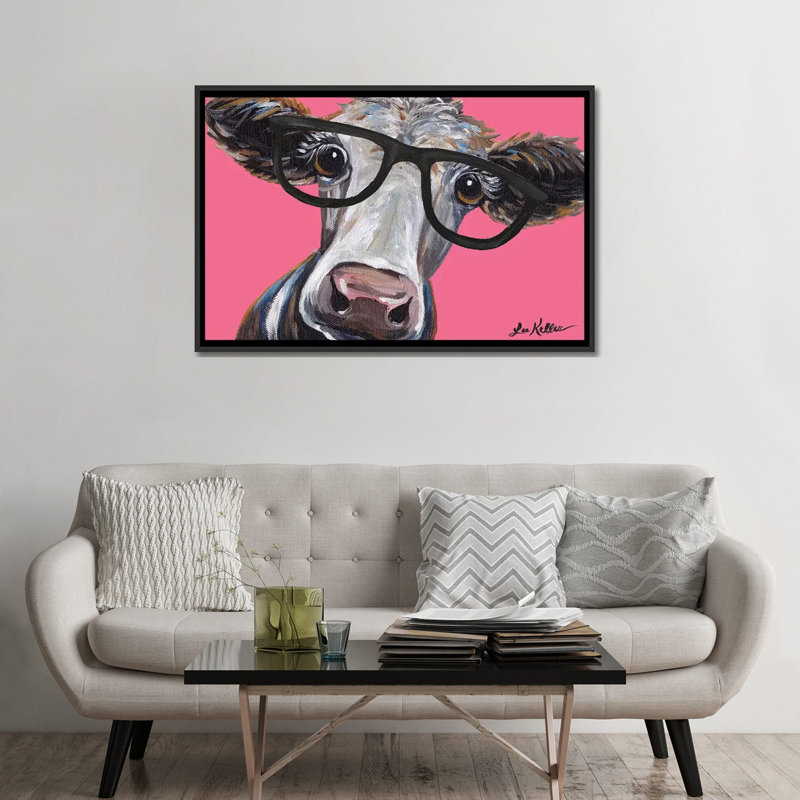 «Cora the Cow with Glasses on Pink», impression sur toile, H 18 po x l 26 po x P 1,5 po, Toile avec cadre noir