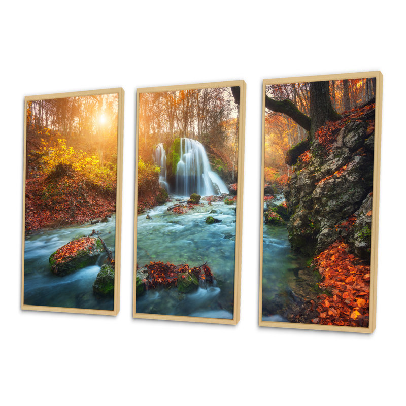 «Fast Flowing Fall River In Forest», ensemble d'art mural sur toile encadré paysage, H 32 po x l 48 po, Érable